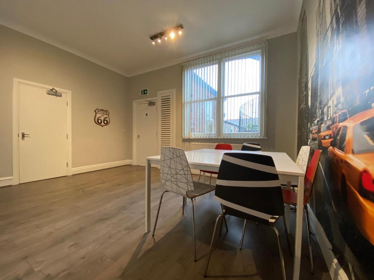 Spacious Victorian Studio Flat Apartment Doncaster Exterior photo